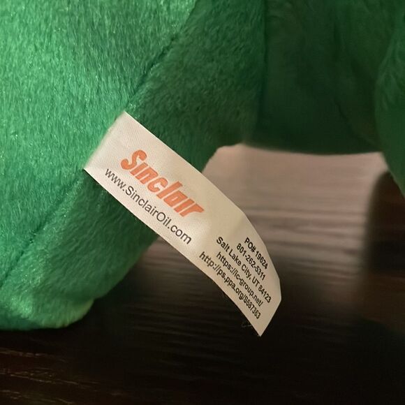 Sinclair Dinosaur Dino Oil Plush Brontosaurus 21” long  14” tall Stuffed Animal - Picture 7 of 7